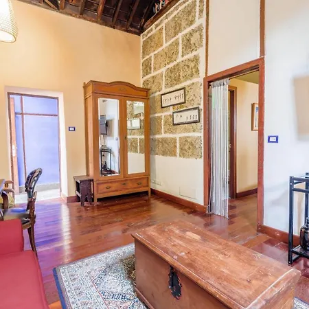 Casa Tradicional Canaria 加拉奇科